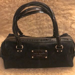 Vintage black suede Kate spade hand bag with patent leather accents. 90’s